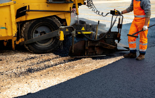 Best Recycled Asphalt Driveway Installation  in Barbourville, KY